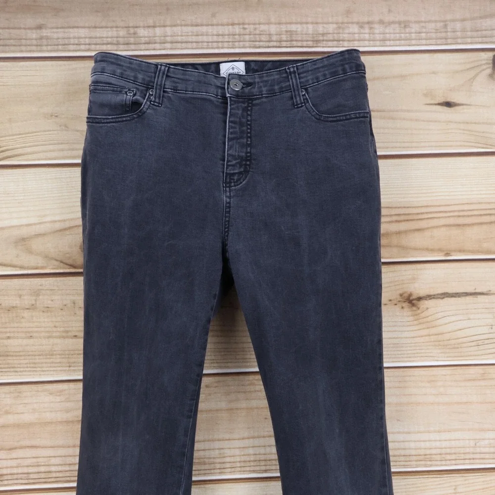 St. John's Bay Jeans Womens 14 Black Denim Straight Leg Stretch Mid Rise Pockets